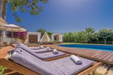 Villa in Ibiza - VILLA ESCOLES