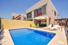 Villa in Cambrils - VILLA MAGNOLIA