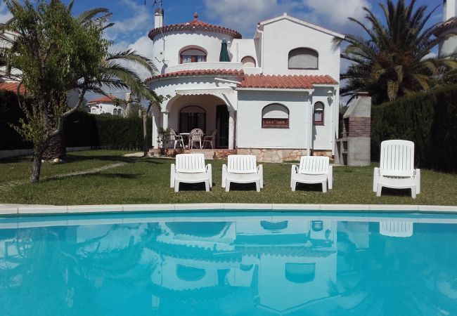 Villa in Ametlla de Mar - AME433