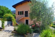 Huis in Tremosine - Casa Gina Giardino Holideal Apartment