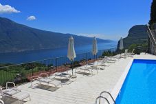 Appartement in Tremosine - La Quiete 34 Balcony swimming pool lake view