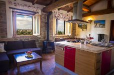 Appartement in Monte San Savino - Villa Ceppeto, Best Of Tuscany for Your Family