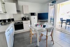 Appartement in Biscarrosse - 064 - B13 RESIDENCE LE PALOMBAGGIA