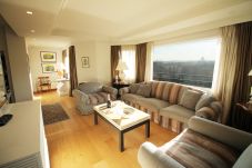 Appartement in Rome stad - See St. Peter from a Wonderful Terrace