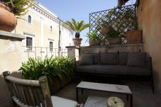 Appartement in Rome stad - Splendid Penthouse in Campo de Fiori