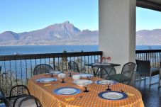 Villa in Torri del Benaco - Villa Retrò alle Rossone With Lake View