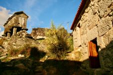 Cottage in Arcos de Valdevez - Casa do Castanheiro - Eido do Pomar