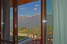 Appartement in Tremosine - La Quiete 23 Holideal Apartment Lake View