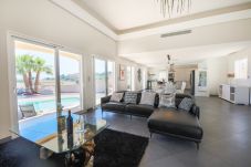 Villa in Nice - LA CORNICHE D'ARGENT VI4136 by RIVIERA HOLIDAY HOM