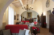 Villa in Carmignano - Close to Florence, Jacuzzi & Breathtaking View