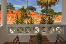 Appartement in Albufeira - VS Arriba, Elegante e Moderno a 5min da Praia Albu