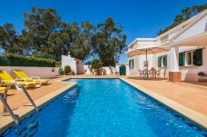 Villa in Albufeira - Bia, Confortável Moradia a 8min da Praia Ideal Fam