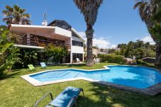 Huis in Sesimbra - S1 - SESIMBRA 4BDR OCEAN VIEW AND PRIVATE POOL VIL