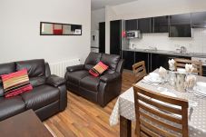 Letterfrack Apartments No.5, Modern Holiday Apartment in Connemara, County Galway