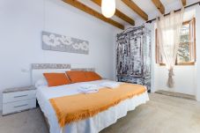 Villa in Maria de la salut - YourHouse Llampi Nou