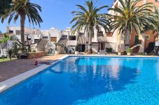 Herenhuis in Alcocebre / Alcossebre - Casa adosada con piscina y jardín LAS FUENTES