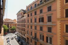 Appartement in Rome stad - Esquilino Exquisite 2BR Apartment