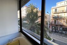 Studio in Cannes - Studio 2mn Croisette plages / CHA512