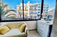 Studio in Cannes - Studio 2mn Croisette plages / CHA512