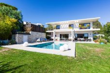 Villa in Nice - Villa Les Sources VI4245 By Riviera Holiday Homes