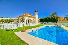 Villa in Calpe - Villa Alaska - PlusHolidays