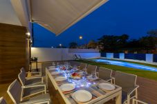 Villa in El Campello - Luxurious & Comfy by Fidalsa