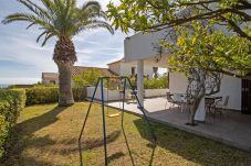 Villa in Alcocebre / Alcossebre - Villa privada con jardín y barbacoa CALA BLANCA