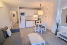 Appartement in Cambrils - 7397-COSTA D'OR III. 50m playa, A/C y parking