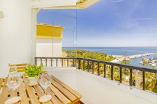 Mooie flat met zeezicht in Marbella voor 6 personen.