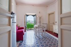 Appartement in Linguaglossa - Gli Iris - Casa Fucsia - P.IVA