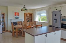 Southland Holiday Home, Seaside Holiday Accommodation Available near Milltown Malbay, County Clare