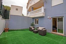 Appartement in Alcocebre / Alcossebre - BAJO CON TERRAZA Y JARDÍN *PET FRIENDLY*