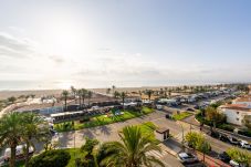 Appartement in Empuriabrava - WELCS APARTAMENTO 024 EMP frente al mar con terraz