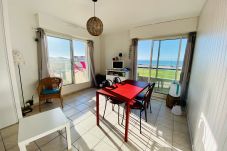 Appartement in Biscarrosse - 190 - 311 RESIDENCE LES SABLES