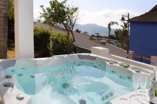 Huis in La Herradura - Fabulous 6 bed villa with stunning views and pool