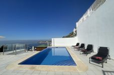 Villa in Salobreña - 3 bed villa with stunning views and private pool