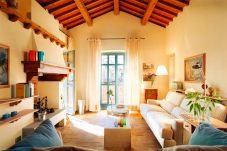 Villa in Pian di Sco - Villa Nocciolo in most Exclusive Borgo in Tuscany