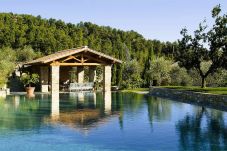 Villa in Pian di Sco - Villa Nocciolo in most Exclusive Borgo in Tuscany