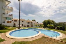 Herenhuis in Alcocebre / Alcossebre - Adosado con jardín y piscina Haciendas Alcossebre