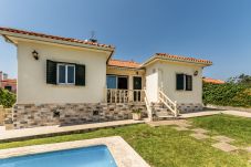 Villa in Lagoa de Albufeira - Lagoa Beach & Pool Villa (C120)