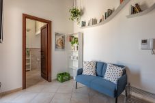 Appartement in Palermo - The Terrace Behind the Cathedral