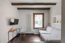 Appartement in Bologna - Massarenti 152 - White & Green Duplex