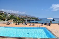 Appartement in Funchal - Blue Wave, a Home in Madeira