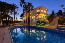 Villa in Alicante - Urban Elegance by Fidalsa