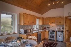 Huis in Clifden - Errislannan Stone Cottage