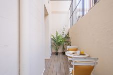 Appartement in Barcelona - Ola Living Aribau C B