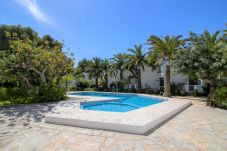 Herenhuis in Alcocebre / Alcossebre - Adosado con piscina junto al puerto de Alcossebre