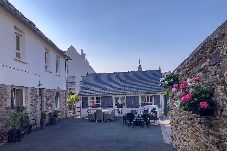 Huis in Lannion - la maison du centre · The countryside in the heart