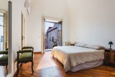 Appartement in Catania - Classic Apartment La Maddalena