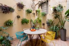 Appartement in Rome stad - Elegance and Charm in Splendid Via Giulia